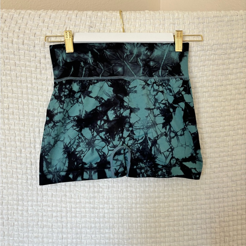 Amazon Athletic Tie-Dye Shorts Teal Black High Waist